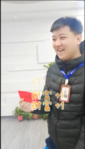 號(hào)外！號(hào)外！本周出現(xiàn)百元大獎(jiǎng)！越努力越幸運(yùn)！